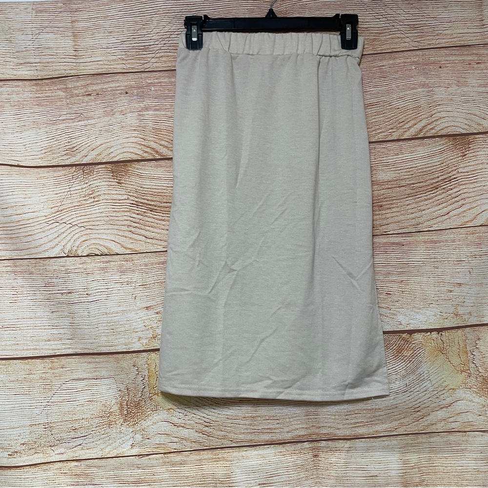 Women's Beige Elastic‎ Waist Side Slit Size Medium